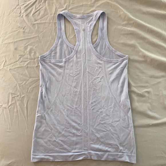 Lulu swiftly tank - Picture 2 of 3